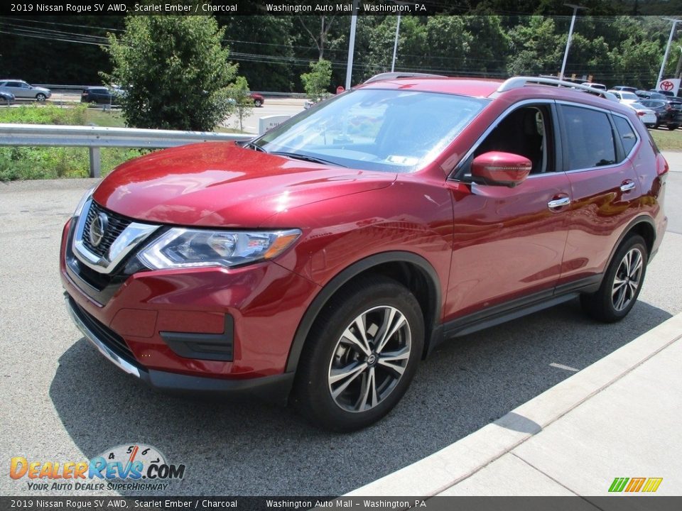 2019 Nissan Rogue SV AWD Scarlet Ember / Charcoal Photo #8