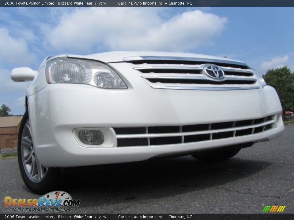 2006 Toyota Avalon Limited Blizzard White Pearl / Ivory Photo #2