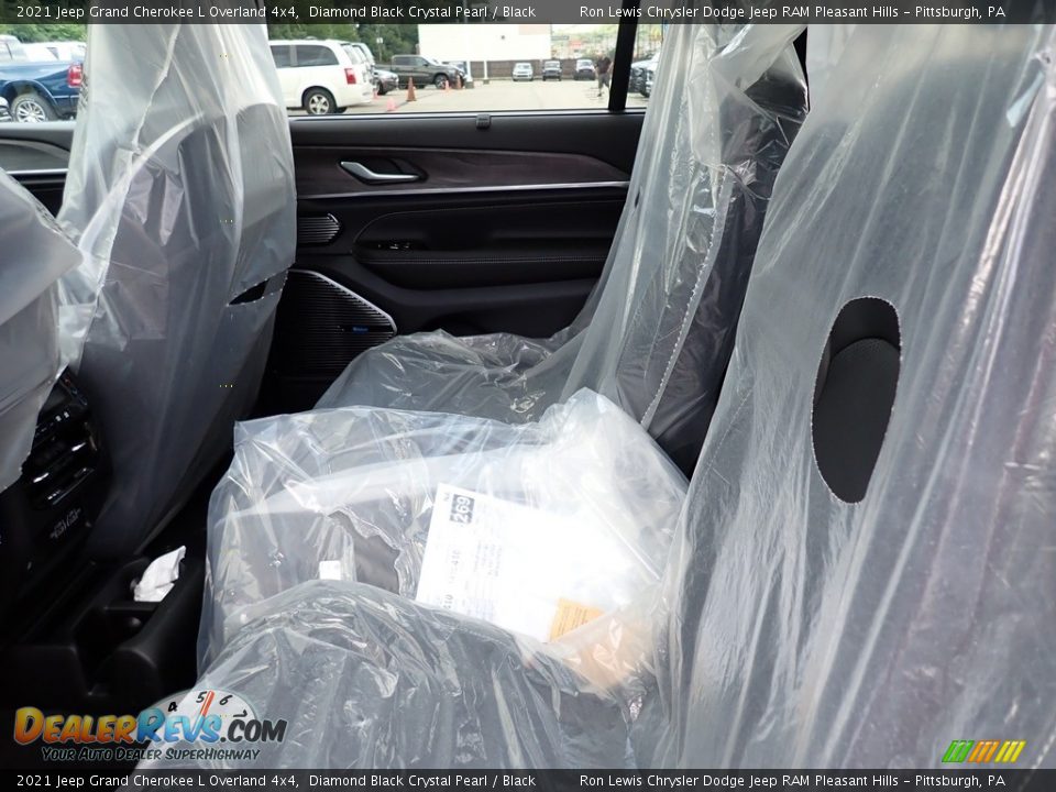 2021 Jeep Grand Cherokee L Overland 4x4 Diamond Black Crystal Pearl / Black Photo #12