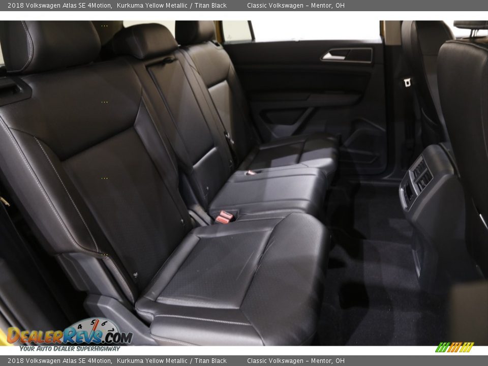 2018 Volkswagen Atlas SE 4Motion Kurkuma Yellow Metallic / Titan Black Photo #15