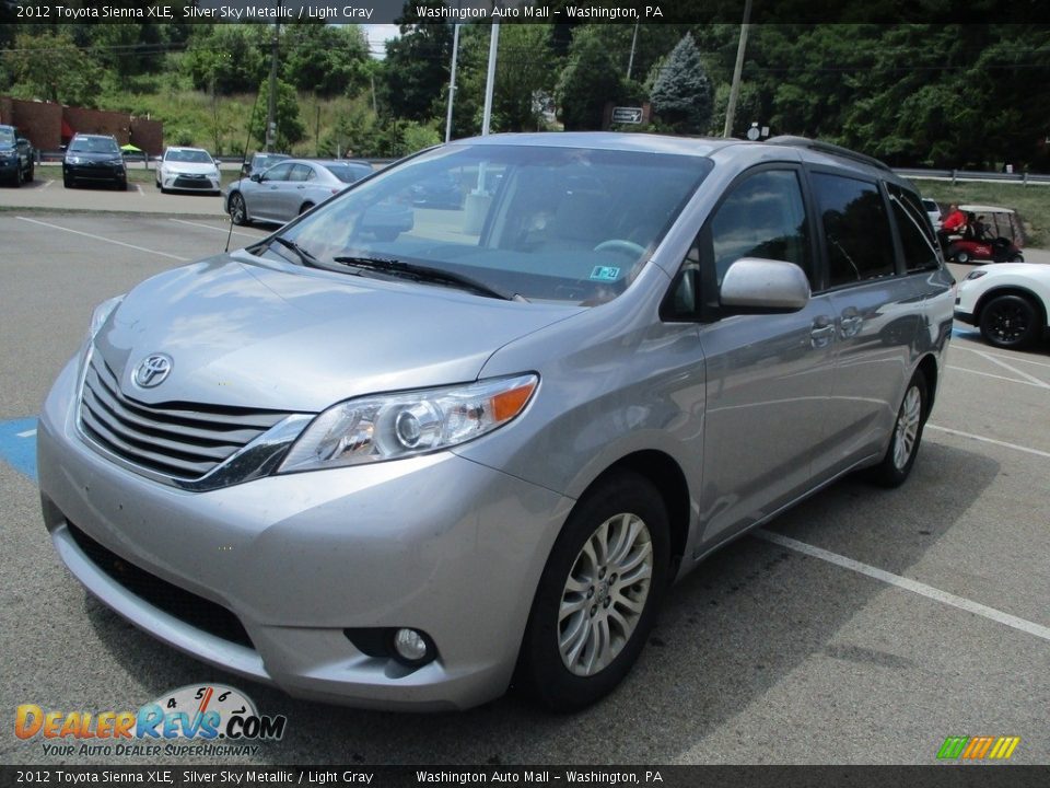 2012 Toyota Sienna XLE Silver Sky Metallic / Light Gray Photo #8