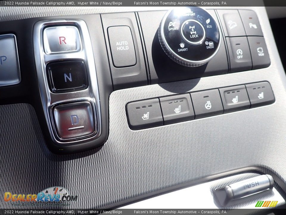 Controls of 2022 Hyundai Palisade Calligraphy AWD Photo #19