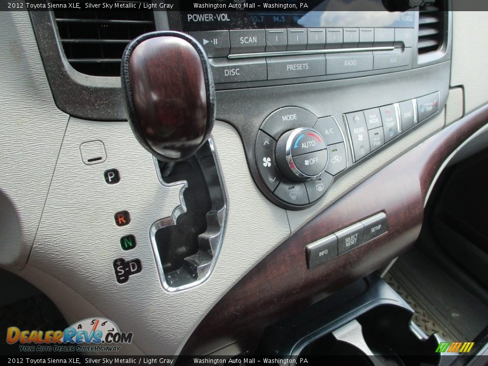 2012 Toyota Sienna XLE Silver Sky Metallic / Light Gray Photo #20