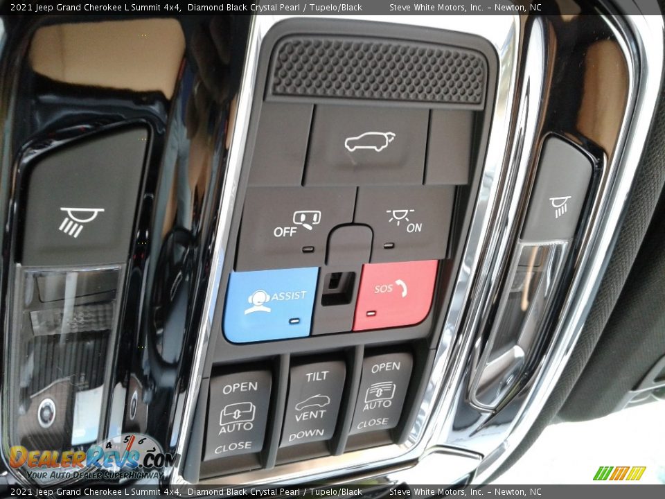 Controls of 2021 Jeep Grand Cherokee L Summit 4x4 Photo #36