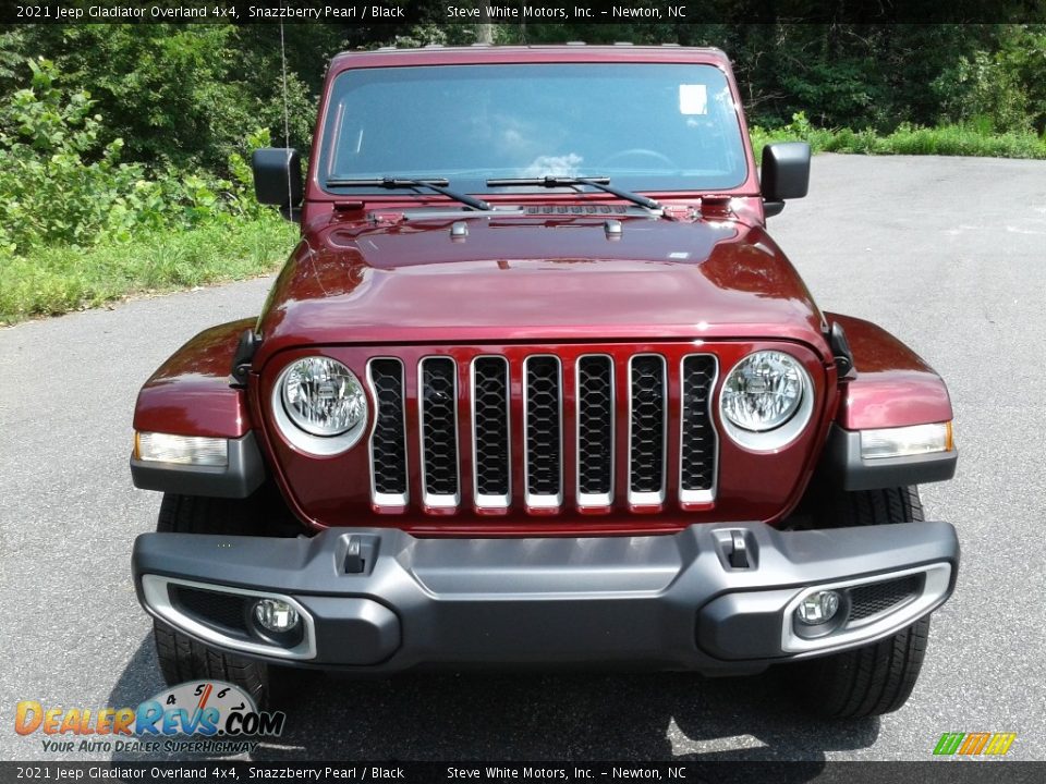 2021 Jeep Gladiator Overland 4x4 Snazzberry Pearl / Black Photo #3