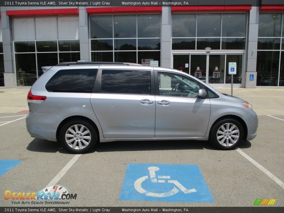 2011 Toyota Sienna XLE AWD Silver Sky Metallic / Light Gray Photo #2