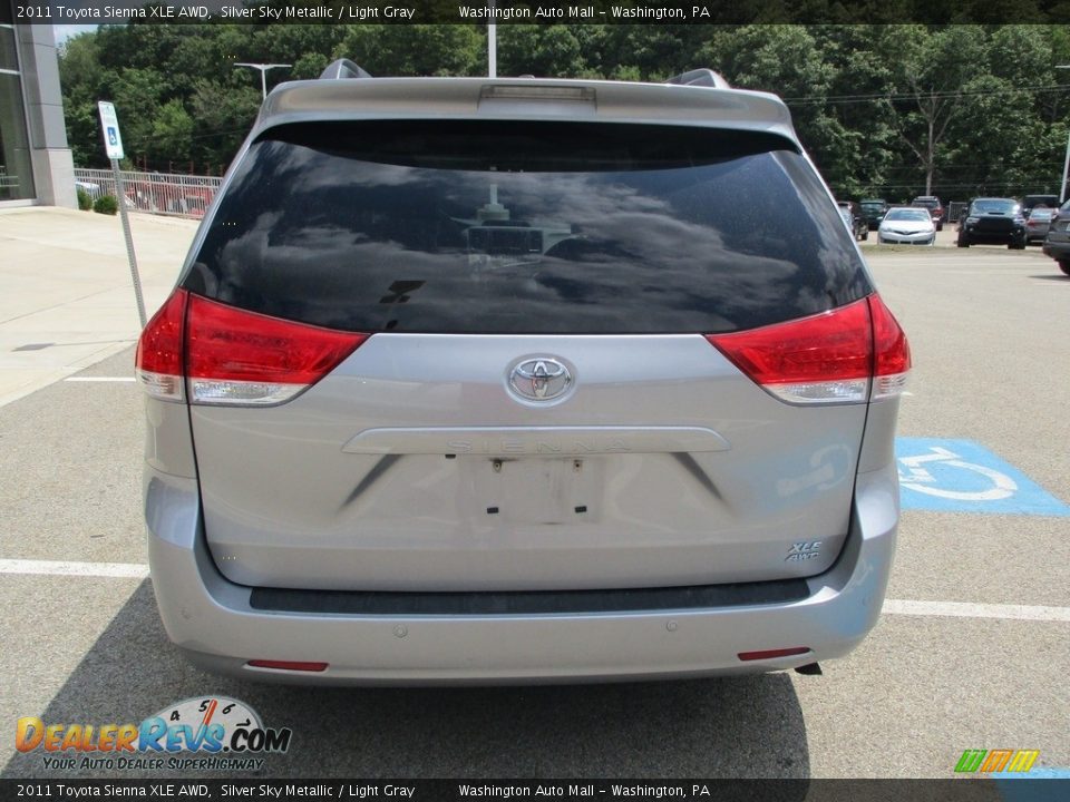 2011 Toyota Sienna XLE AWD Silver Sky Metallic / Light Gray Photo #5