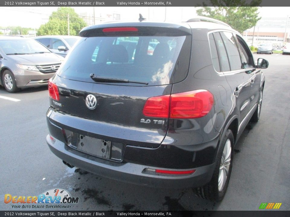 2012 Volkswagen Tiguan SE Deep Black Metallic / Black Photo #5