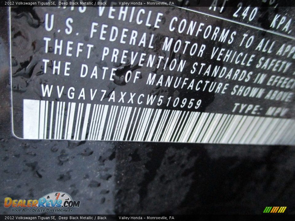 2012 Volkswagen Tiguan SE Deep Black Metallic / Black Photo #19