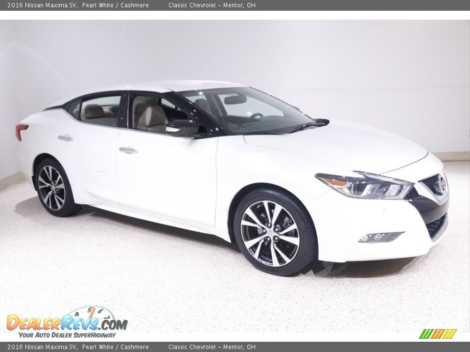 2016 Nissan Maxima SV Pearl White / Cashmere Photo #1