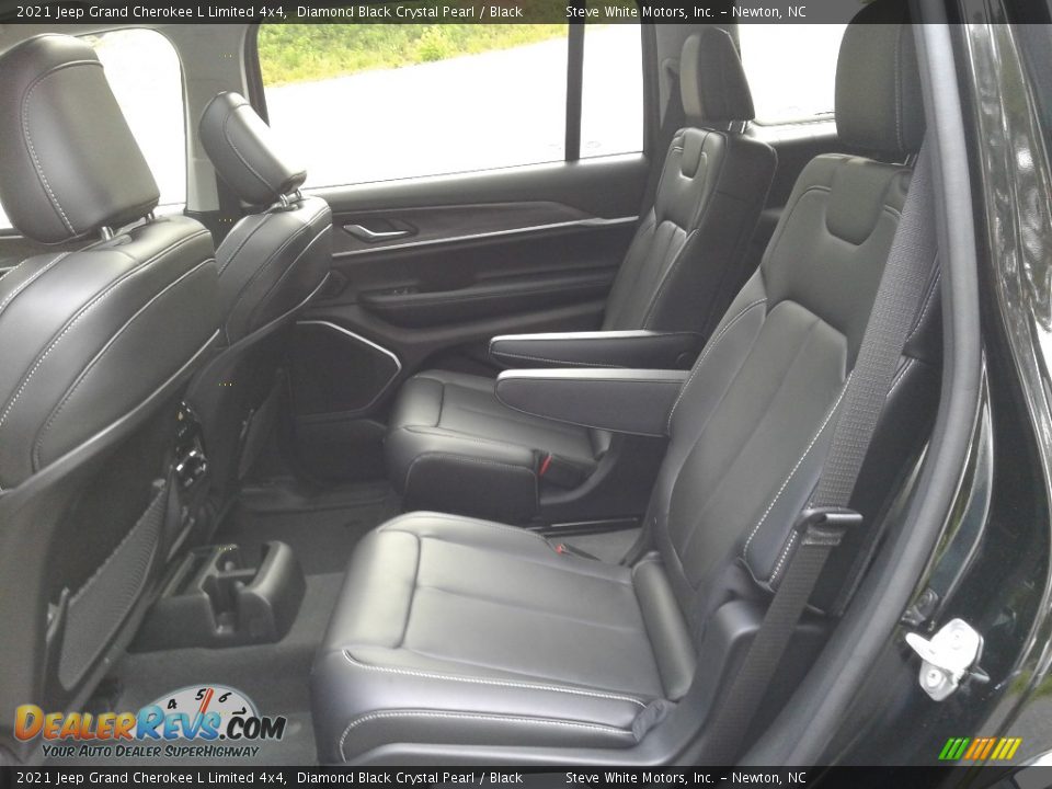 2021 Jeep Grand Cherokee L Limited 4x4 Diamond Black Crystal Pearl / Black Photo #12