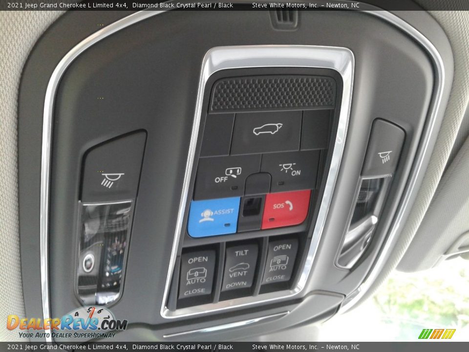 2021 Jeep Grand Cherokee L Limited 4x4 Diamond Black Crystal Pearl / Black Photo #28