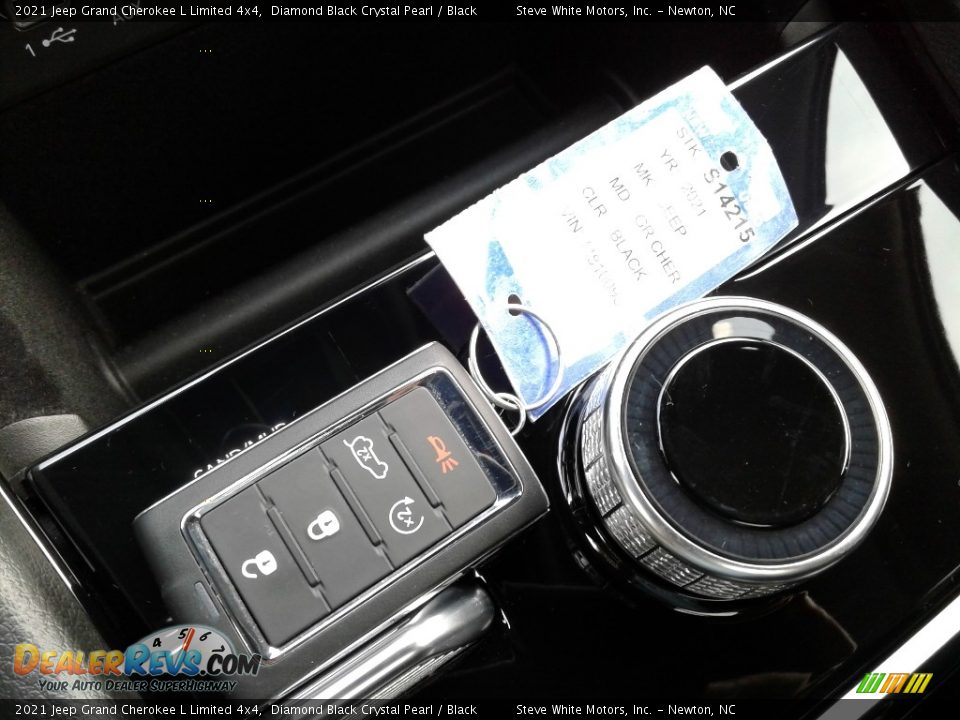 2021 Jeep Grand Cherokee L Limited 4x4 Diamond Black Crystal Pearl / Black Photo #31