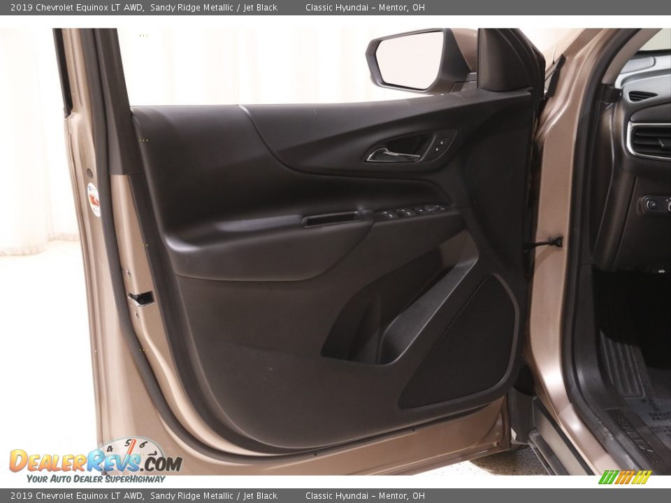 2019 Chevrolet Equinox LT AWD Sandy Ridge Metallic / Jet Black Photo #4