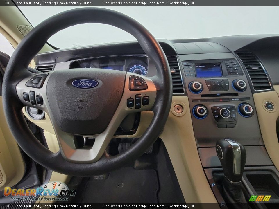 Controls of 2013 Ford Taurus SE Photo #18