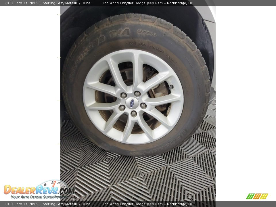 2013 Ford Taurus SE Wheel Photo #31