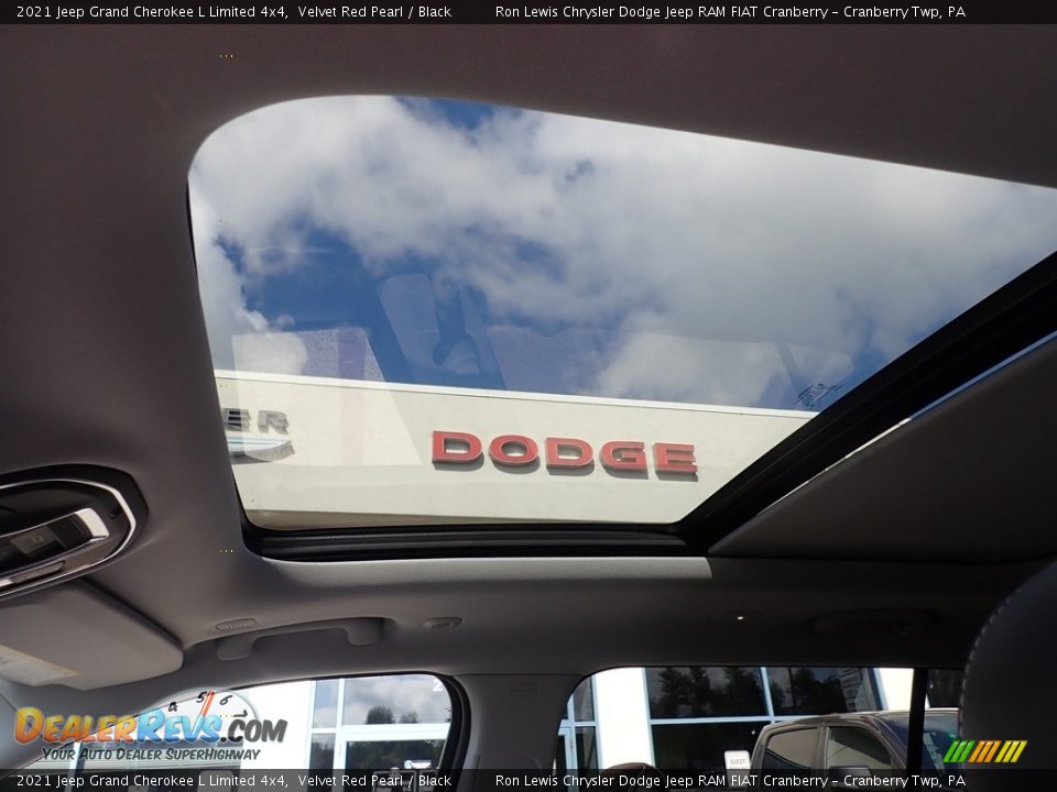 2021 Jeep Grand Cherokee L Limited 4x4 Velvet Red Pearl / Black Photo #17