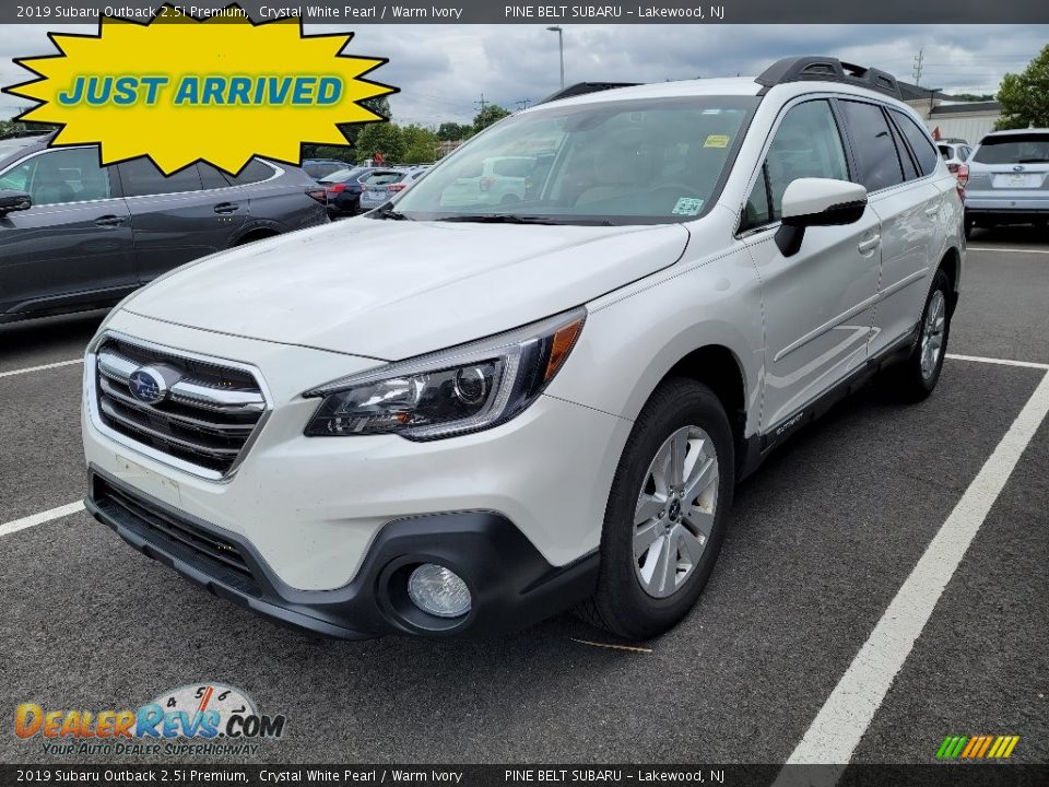 2019 Subaru Outback 2.5i Premium Crystal White Pearl / Warm Ivory Photo #1