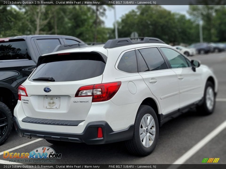 2019 Subaru Outback 2.5i Premium Crystal White Pearl / Warm Ivory Photo #3