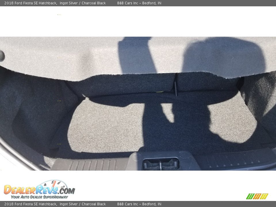 2018 Ford Fiesta SE Hatchback Ingot Silver / Charcoal Black Photo #22