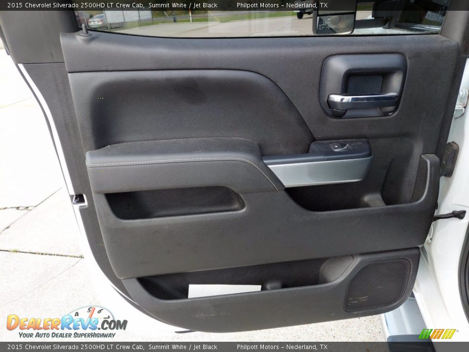 Door Panel of 2015 Chevrolet Silverado 2500HD LT Crew Cab Photo #22
