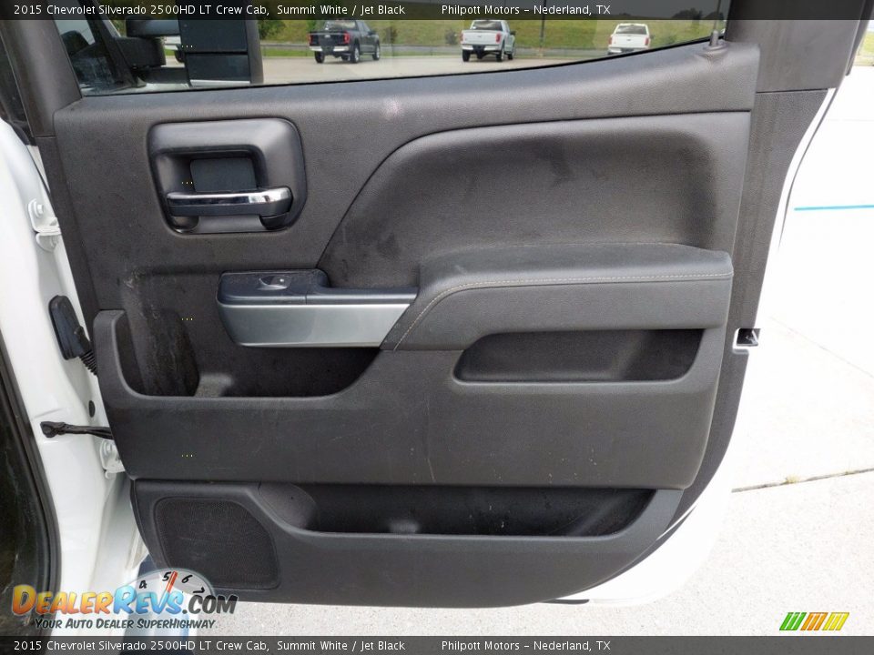 Door Panel of 2015 Chevrolet Silverado 2500HD LT Crew Cab Photo #23