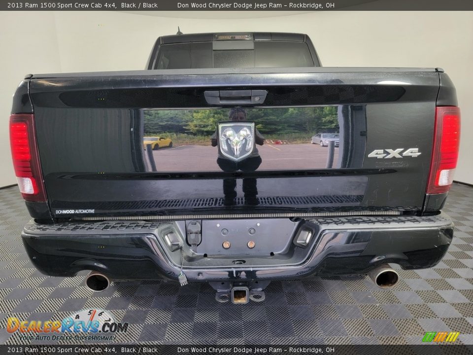 2013 Ram 1500 Sport Crew Cab 4x4 Black / Black Photo #7
