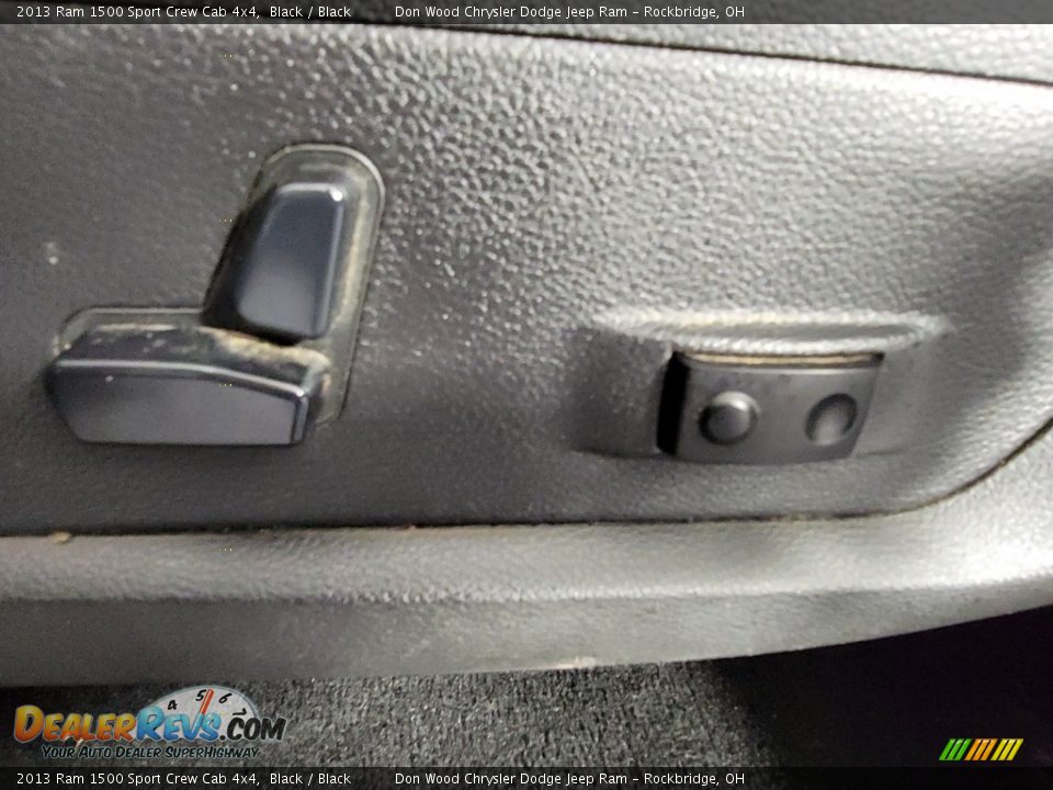 2013 Ram 1500 Sport Crew Cab 4x4 Black / Black Photo #15