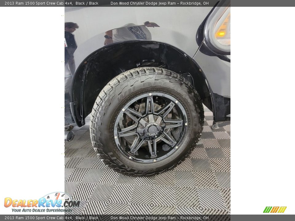 2013 Ram 1500 Sport Crew Cab 4x4 Black / Black Photo #27