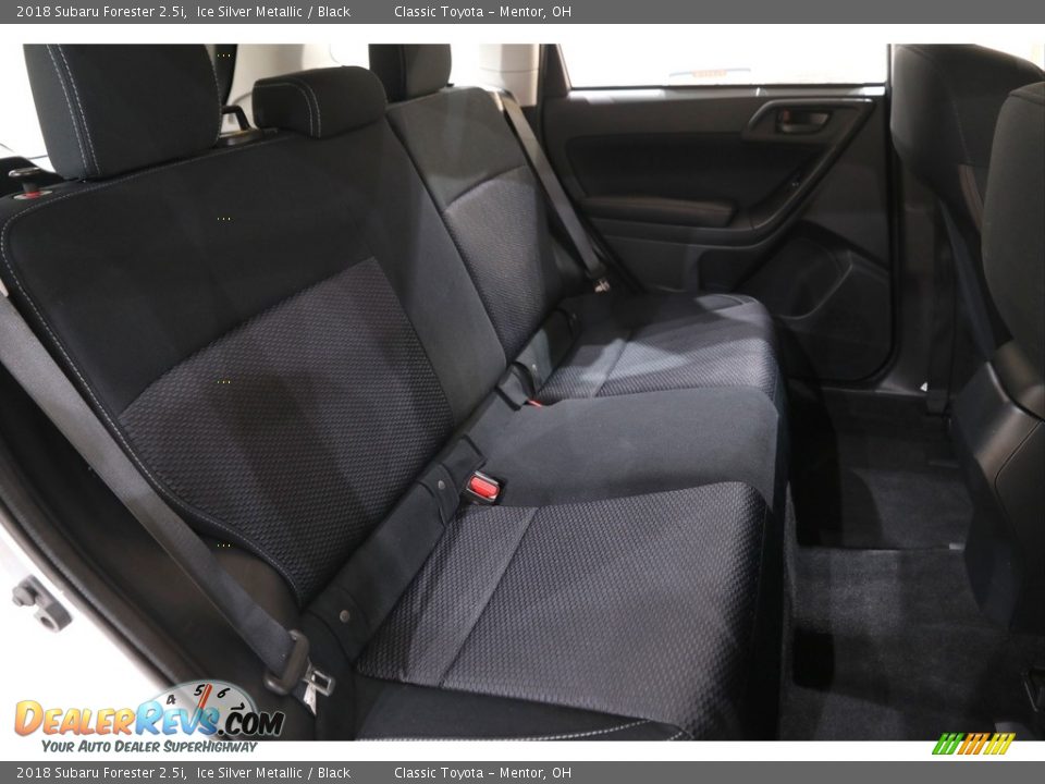 2018 Subaru Forester 2.5i Ice Silver Metallic / Black Photo #19