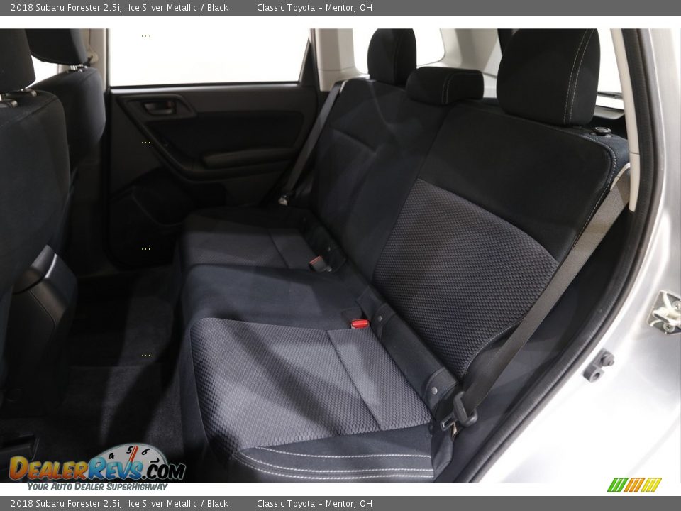 2018 Subaru Forester 2.5i Ice Silver Metallic / Black Photo #20
