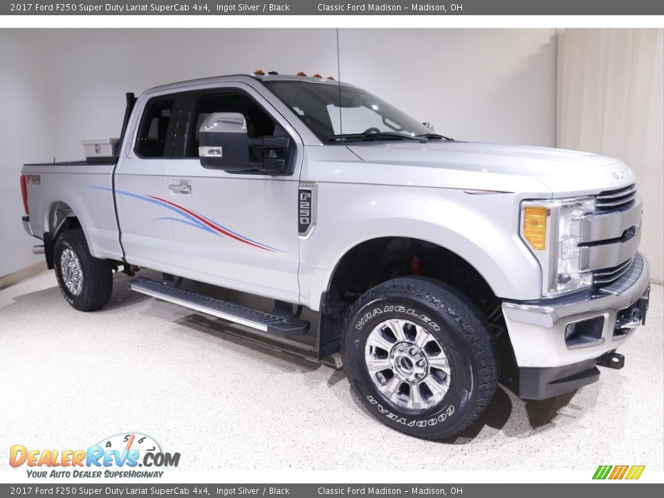 2017 Ford F250 Super Duty Lariat SuperCab 4x4 Ingot Silver / Black Photo #2