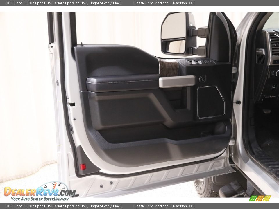 2017 Ford F250 Super Duty Lariat SuperCab 4x4 Ingot Silver / Black Photo #6