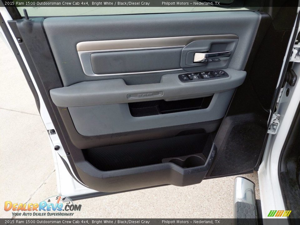 Door Panel of 2015 Ram 1500 Outdoorsman Crew Cab 4x4 Photo #12