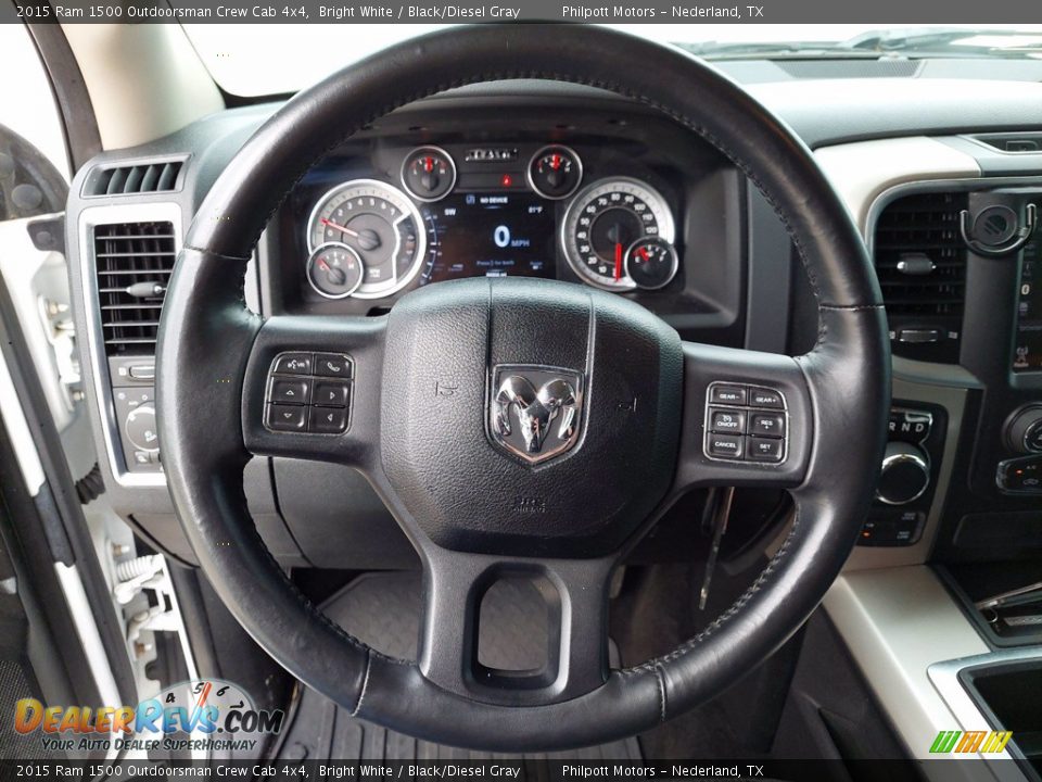 2015 Ram 1500 Outdoorsman Crew Cab 4x4 Steering Wheel Photo #14