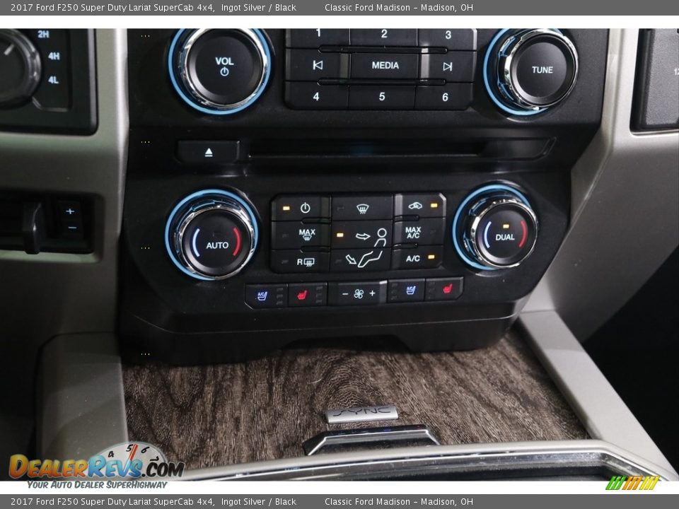2017 Ford F250 Super Duty Lariat SuperCab 4x4 Ingot Silver / Black Photo #15