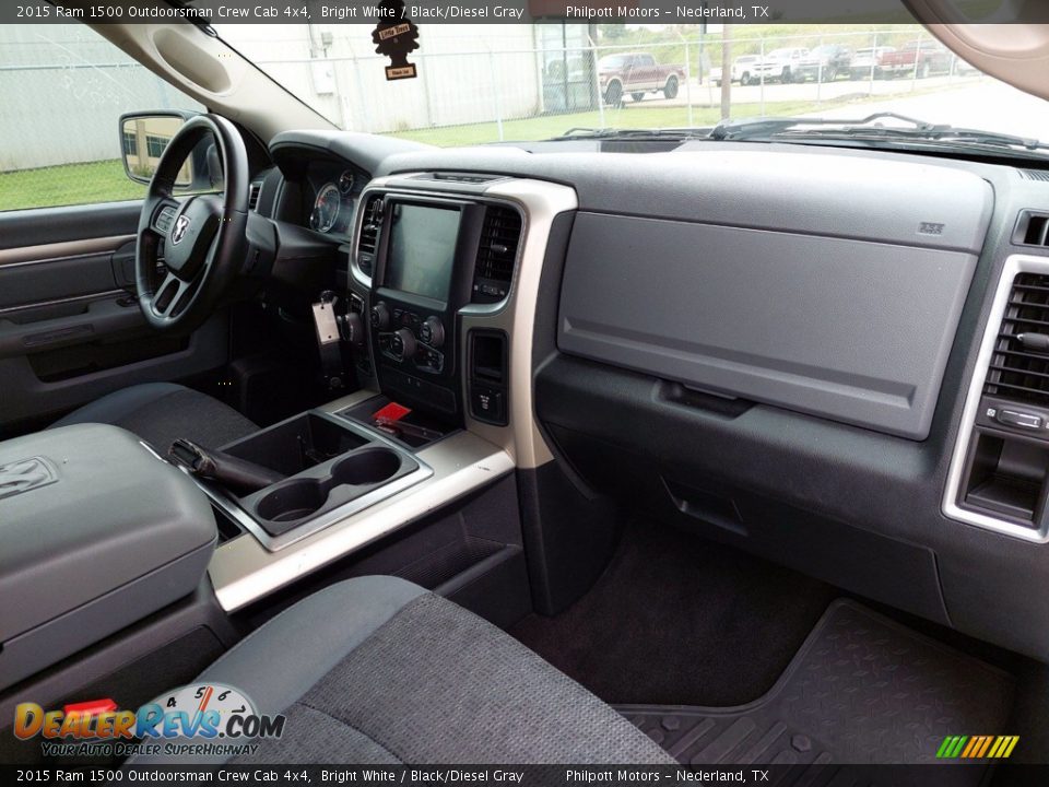 Dashboard of 2015 Ram 1500 Outdoorsman Crew Cab 4x4 Photo #29