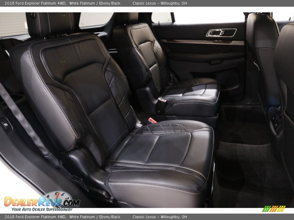 2018 Ford Explorer Platinum 4WD White Platinum / Ebony Black Photo #18