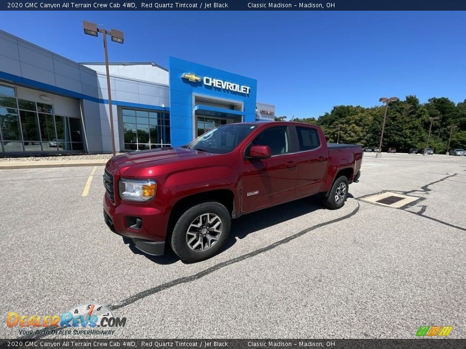 Front 3/4 View of 2020 GMC Canyon All Terrain Crew Cab 4WD Photo #1