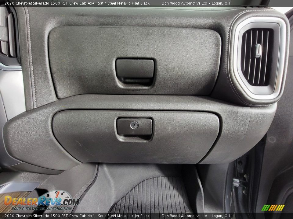 2020 Chevrolet Silverado 1500 RST Crew Cab 4x4 Satin Steel Metallic / Jet Black Photo #32