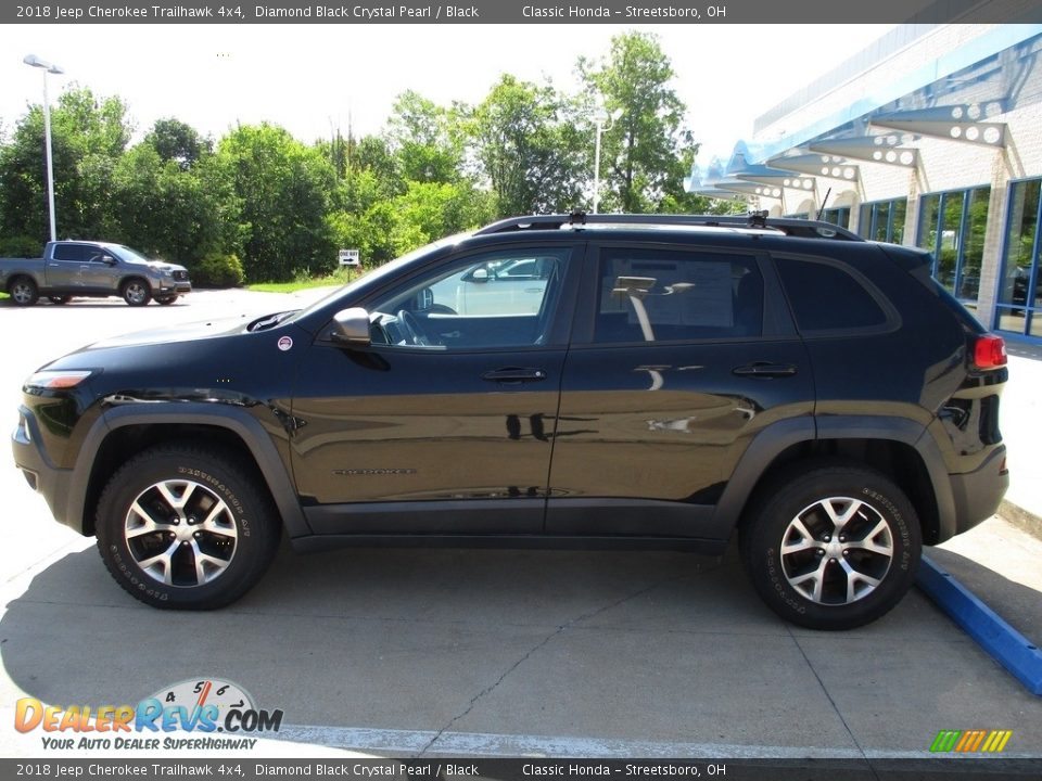 2018 Jeep Cherokee Trailhawk 4x4 Diamond Black Crystal Pearl / Black Photo #11