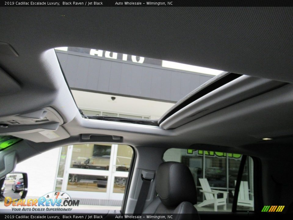 2019 Cadillac Escalade Luxury Black Raven / Jet Black Photo #12