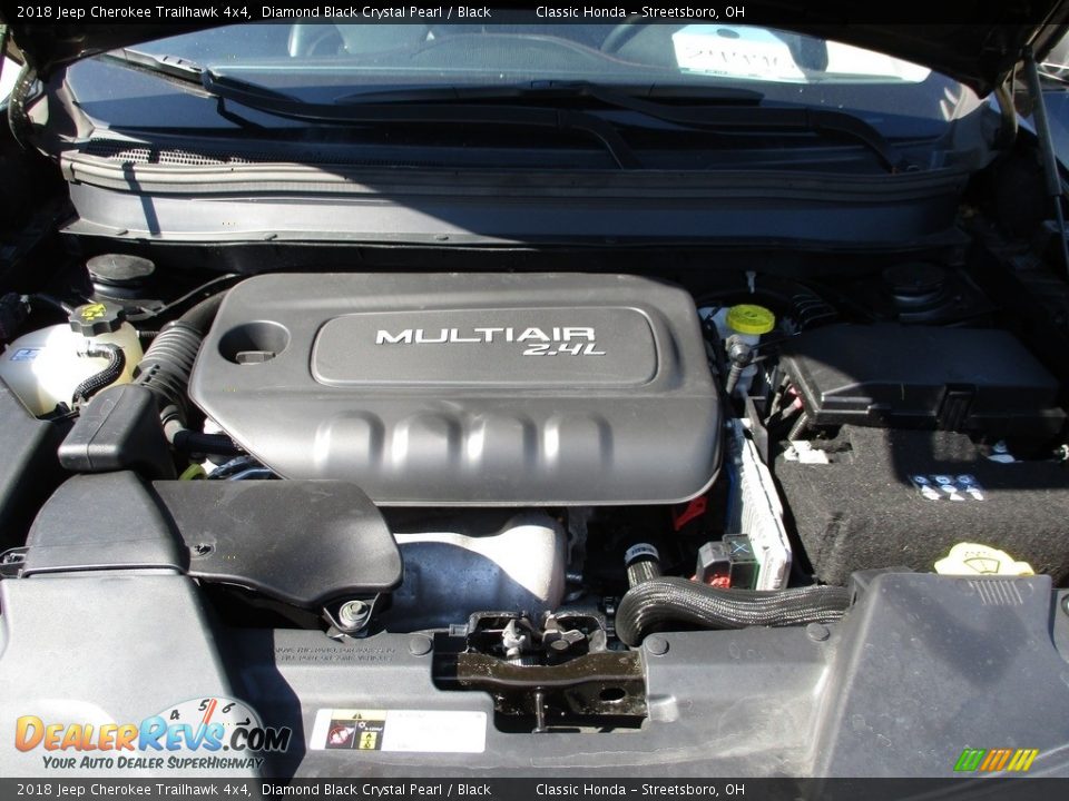 2018 Jeep Cherokee Trailhawk 4x4 Diamond Black Crystal Pearl / Black Photo #14