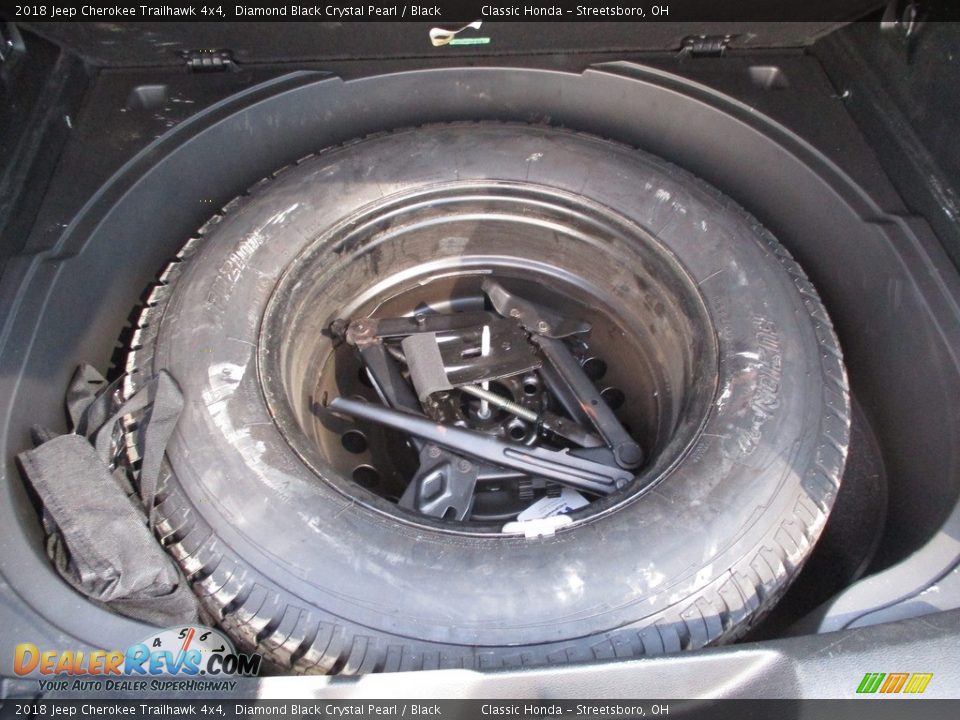 2018 Jeep Cherokee Trailhawk 4x4 Diamond Black Crystal Pearl / Black Photo #22