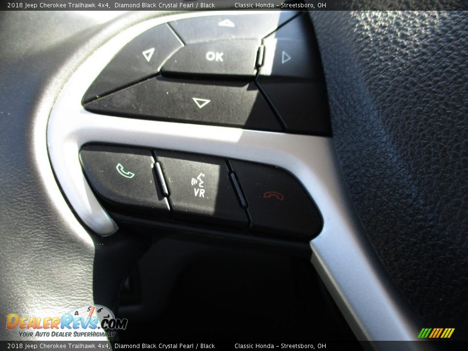 2018 Jeep Cherokee Trailhawk 4x4 Diamond Black Crystal Pearl / Black Photo #30