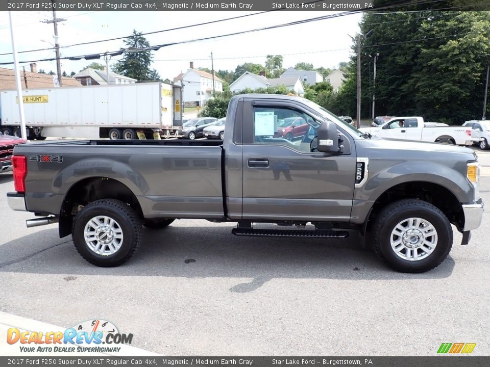 2017 Ford F250 Super Duty XLT Regular Cab 4x4 Magnetic / Medium Earth Gray Photo #6