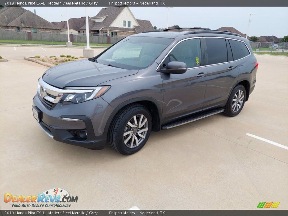 Front 3/4 View of 2019 Honda Pilot EX-L Photo #3