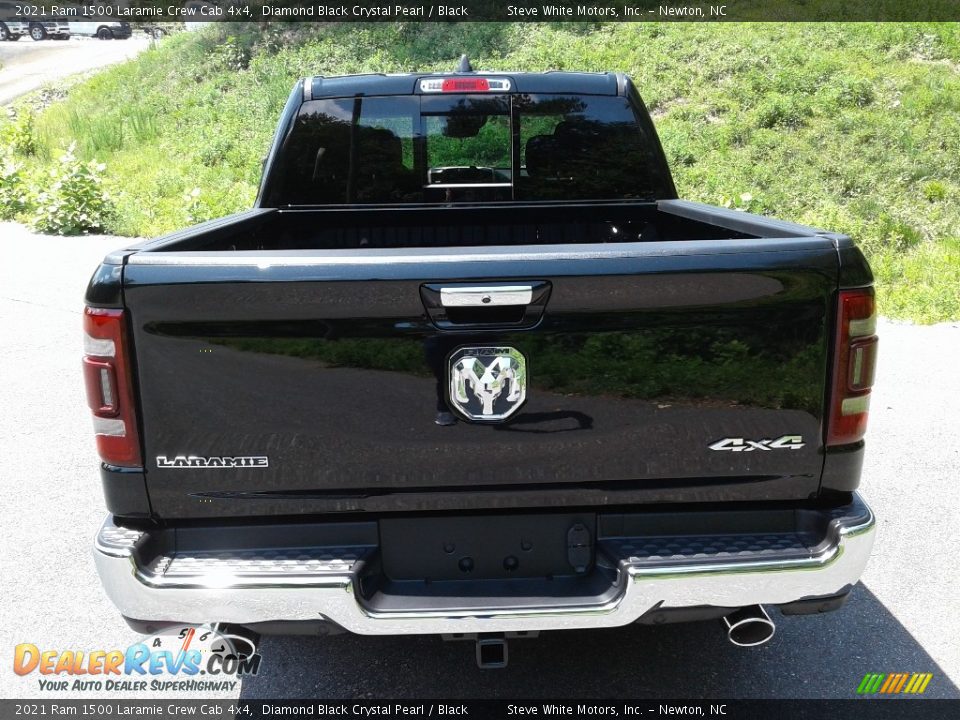 2021 Ram 1500 Laramie Crew Cab 4x4 Diamond Black Crystal Pearl / Black Photo #7