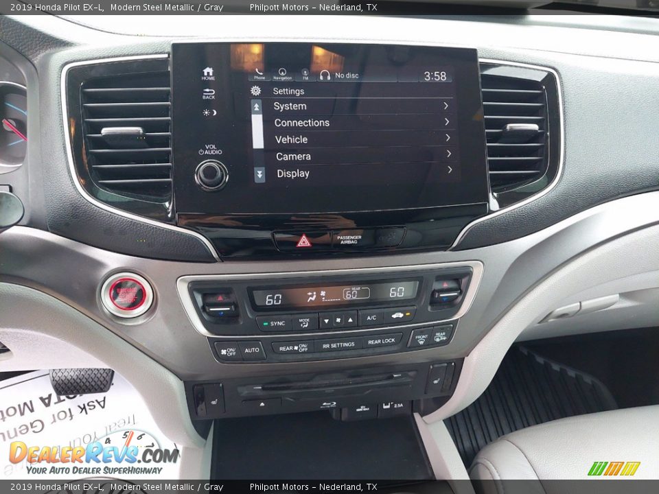 Controls of 2019 Honda Pilot EX-L Photo #18