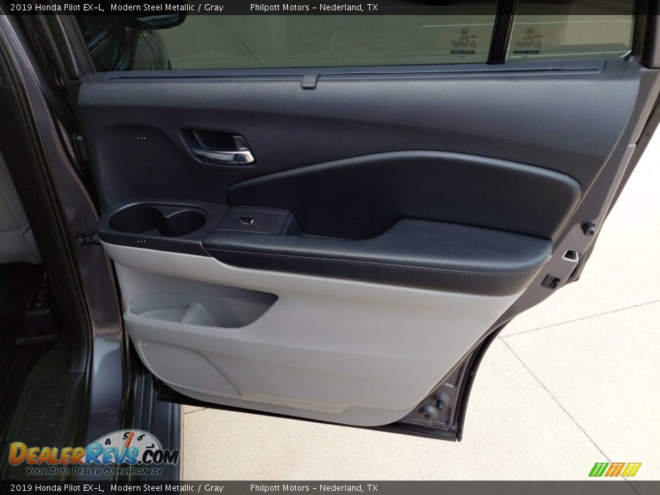 2019 Honda Pilot EX-L Modern Steel Metallic / Gray Photo #29